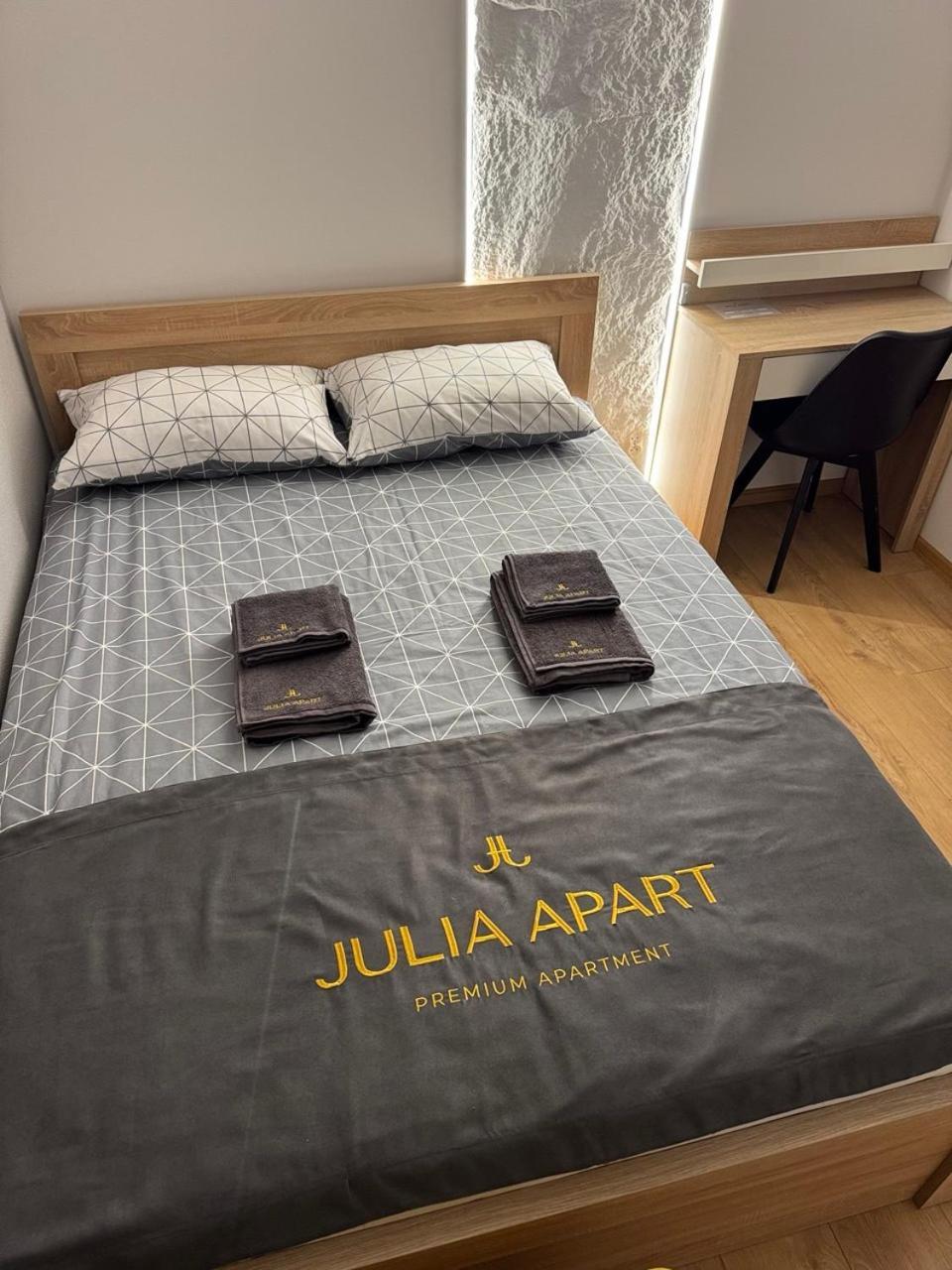 Julia Premium Przemyśl
